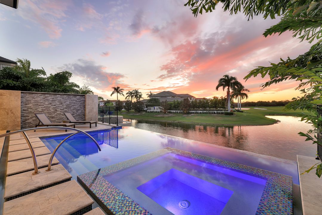 16647 Isola Bella Ln, Naples, FL 34110