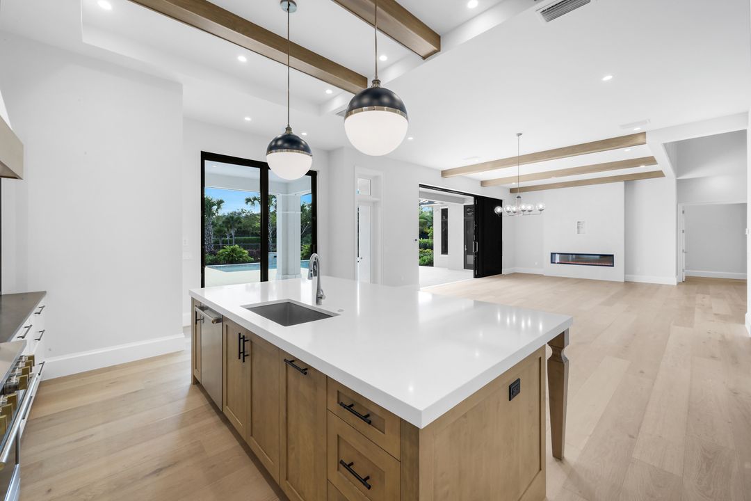 16728 Enclave Cir, Naples, FL 34110