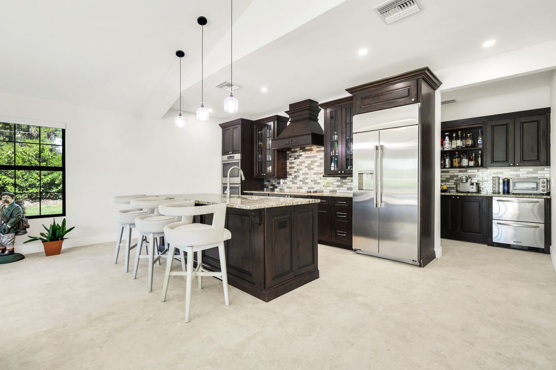 5630 Copper Leaf Ln, Naples, FL 34116