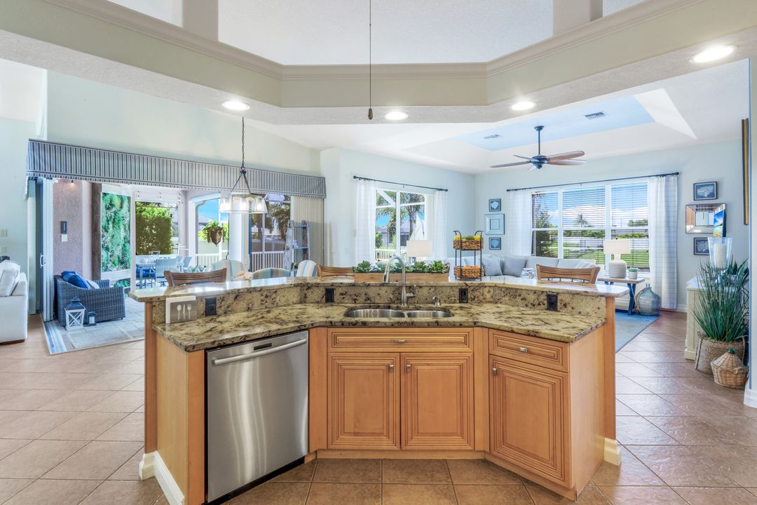 3214 SW 11th Pl, Cape Coral, FL 33914