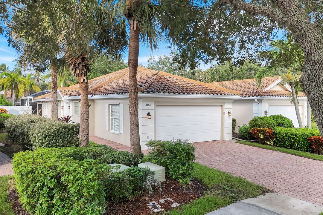 4155 St George Ln, Naples, FL 34119