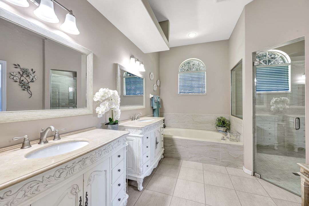 25740 Creekbend Dr, Bonita Springs, FL 34135