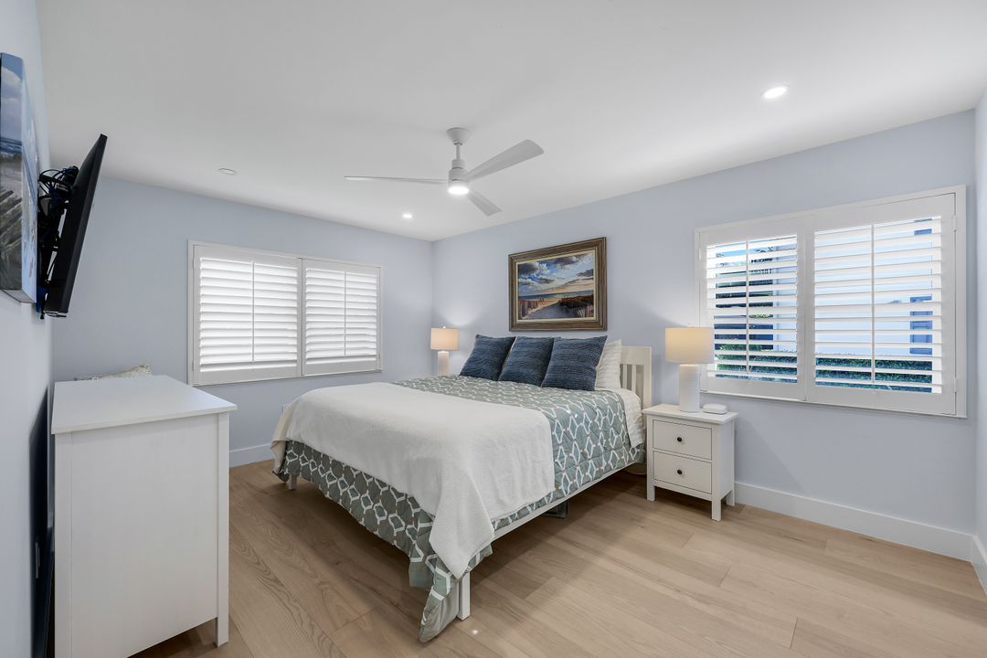 3400 Gulf Shore Blvd N #B2, Naples, FL 34103