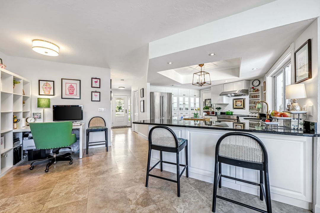 87 Burning Tree Dr, Naples, FL 34105