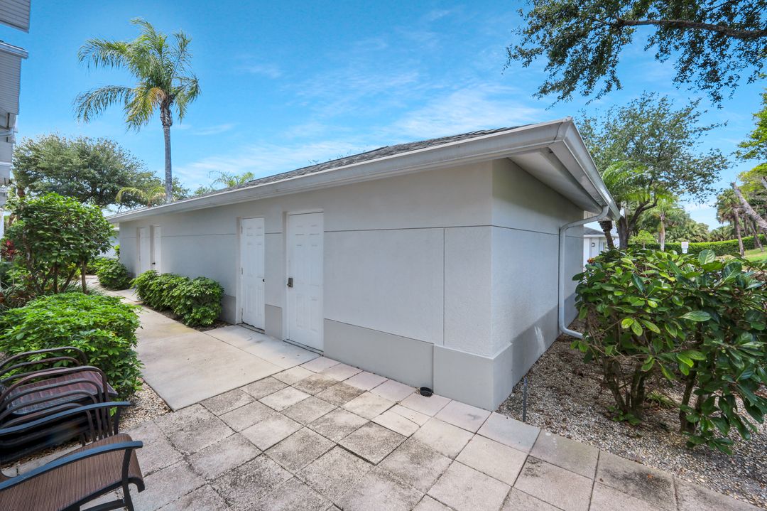 1340 Charleston Square Dr #101, Naples, FL 34110