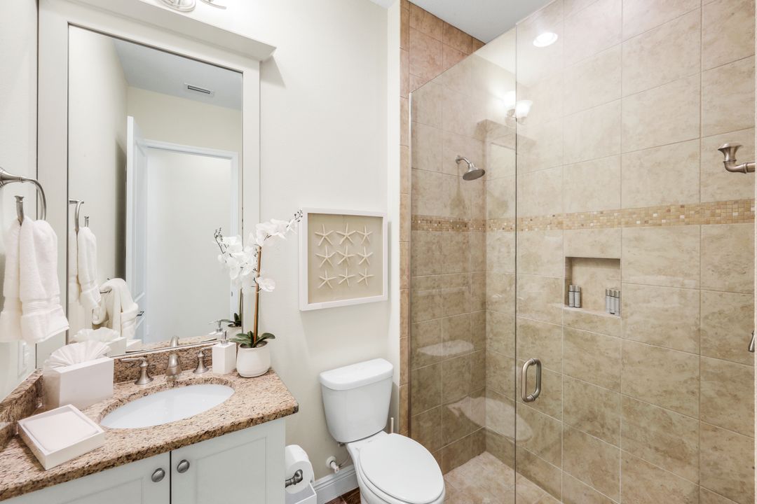 11925 Heather Woods Ct, Naples, FL 34120