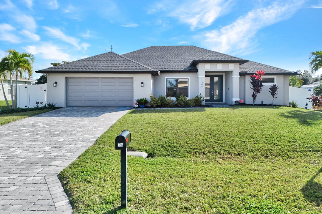 306 SW 28th Terrace, Cape Coral, FL 33914