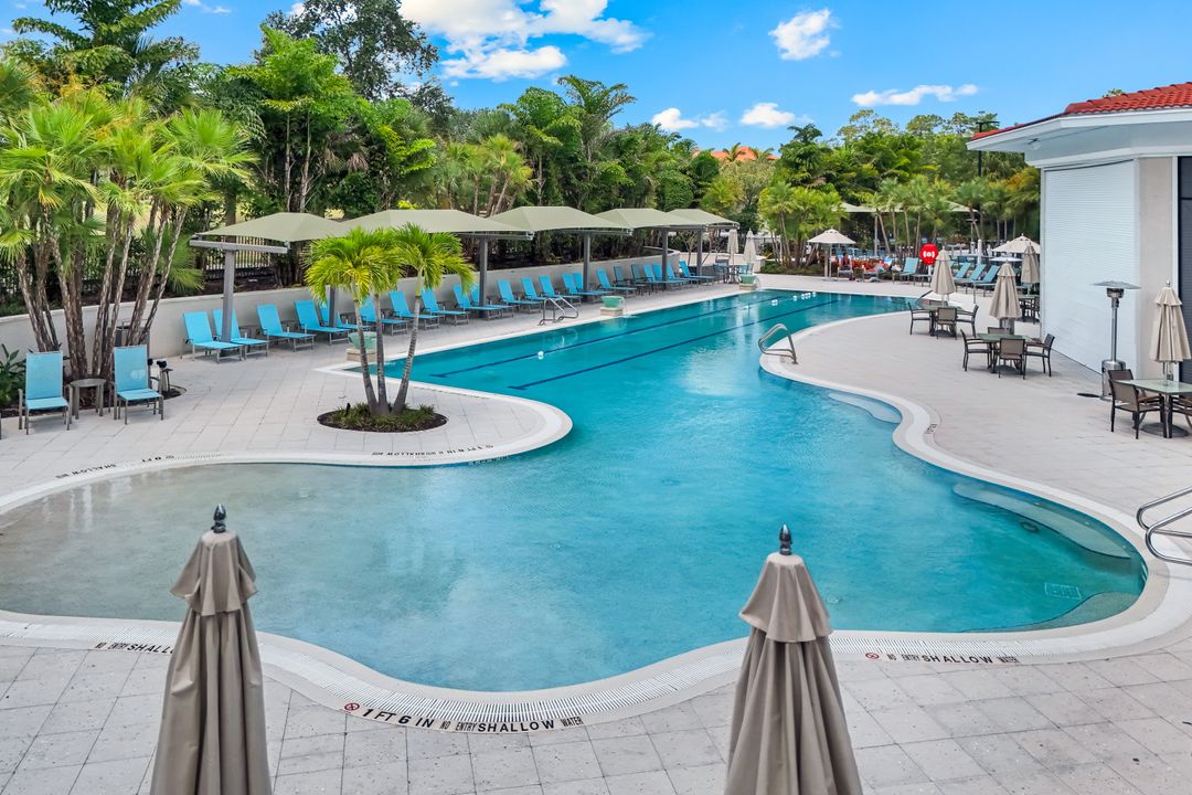 4864 Hampshire Ct #203, Naples, FL 34112