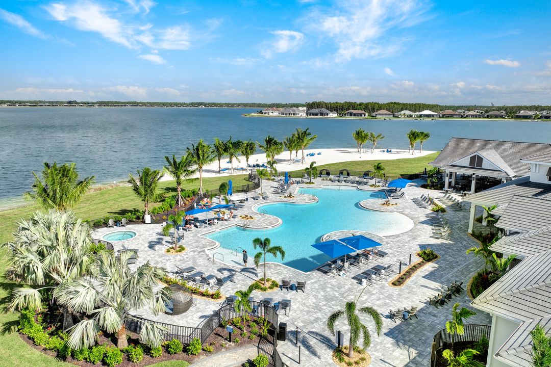 19184 Aqua Shore Dr, Fort Myers, FL 33913