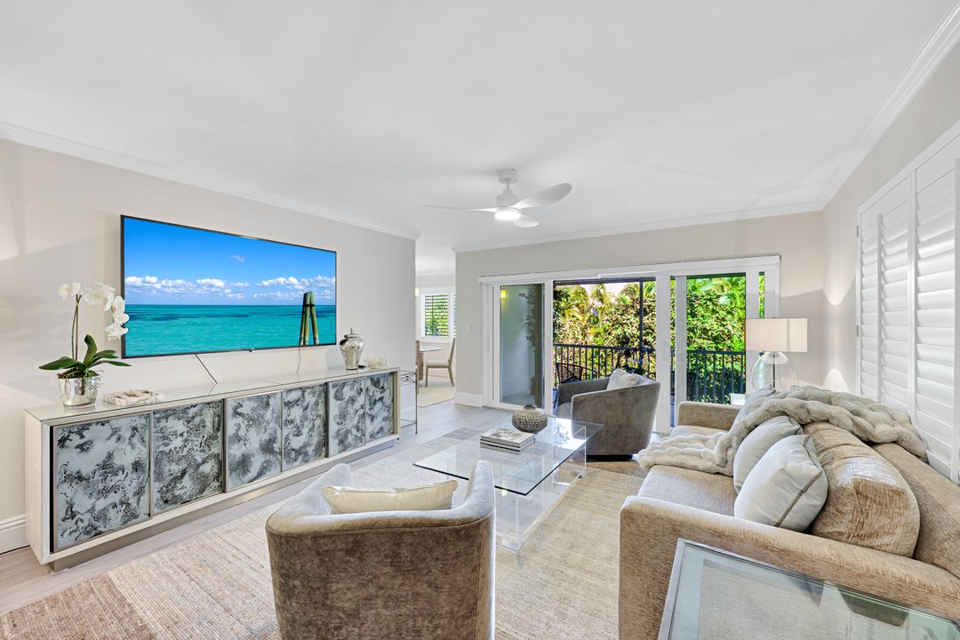 4180 Crayton Rd #E8, Naples, FL 34103