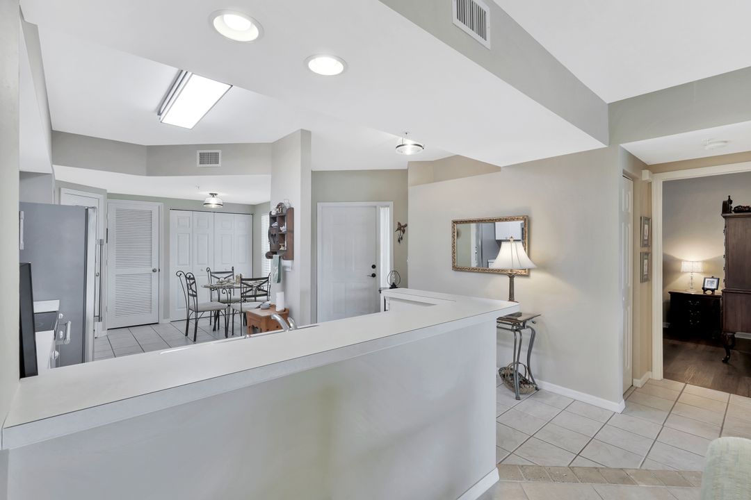 5025 Cedar Springs Dr #102, Naples, FL 34110