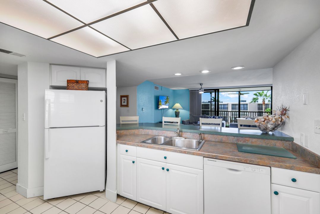 1401 Middle Gulf Dr #T 401, Sanibel, FL 33957