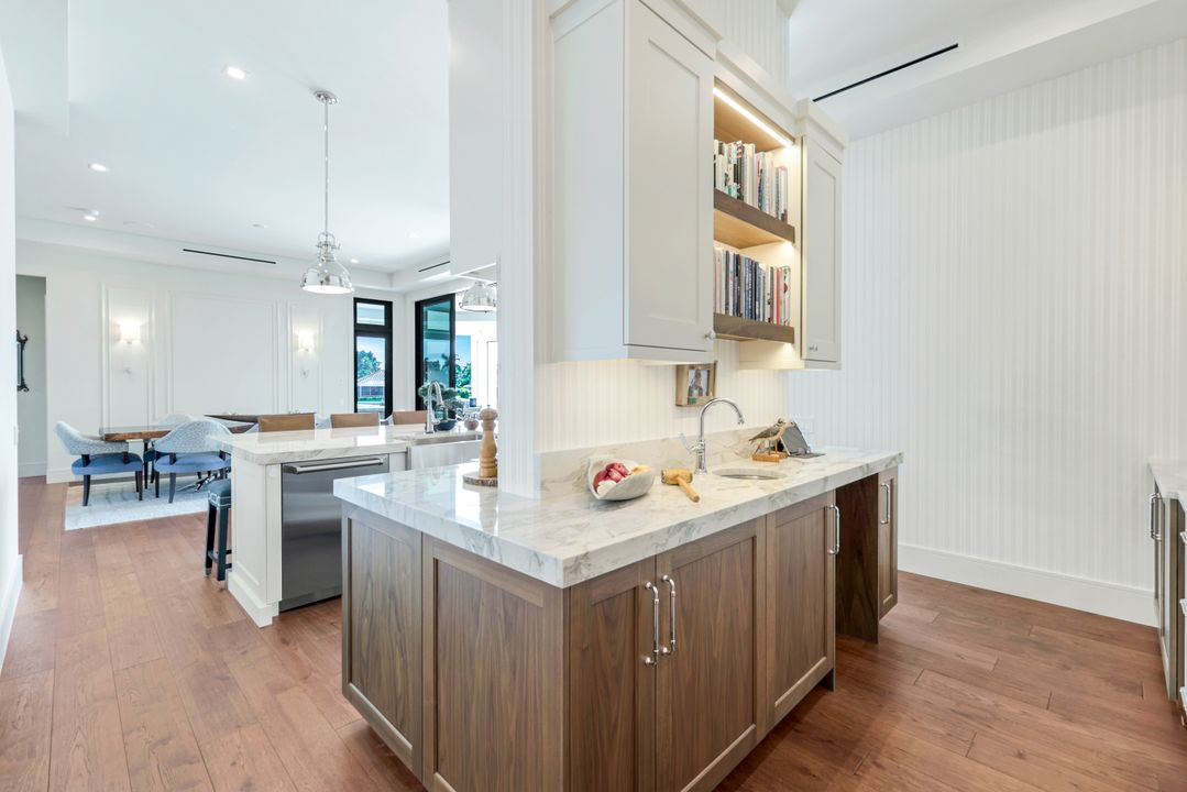 1610 Briarwood Ct, Marco Island, FL 34145