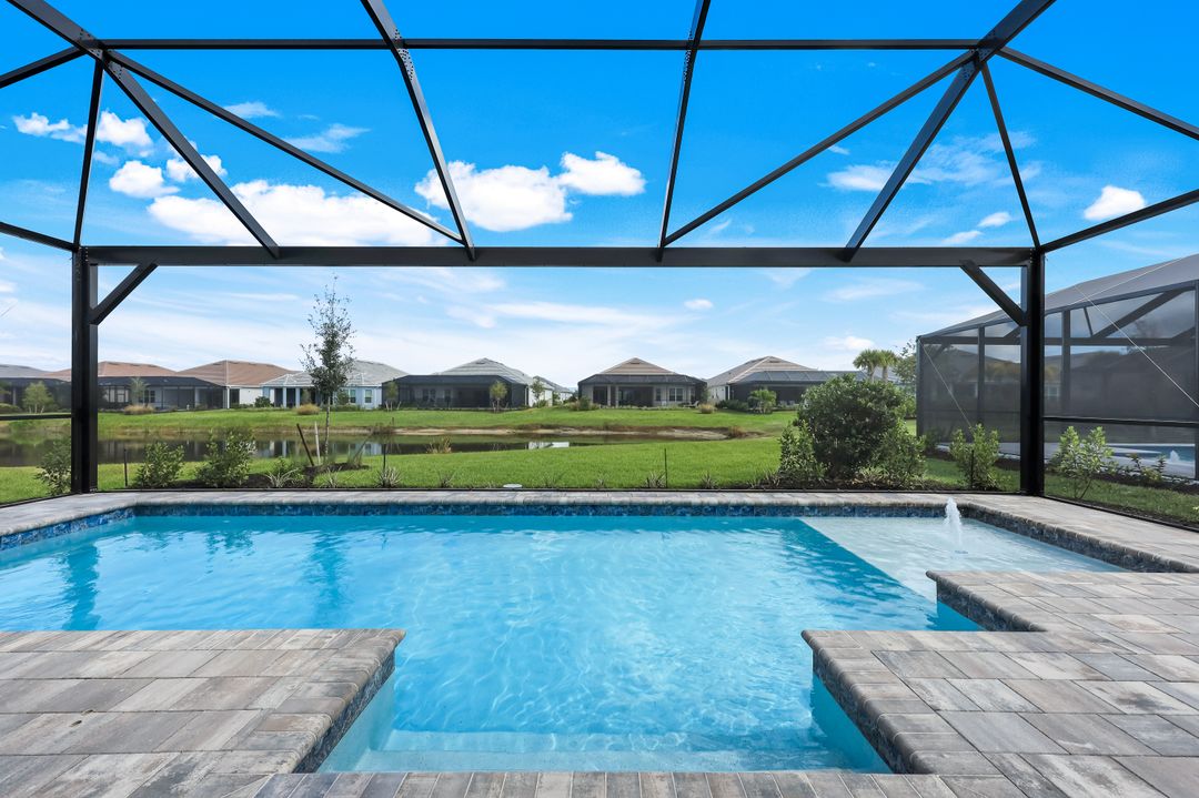 15804 Derna St, Naples, FL 34114