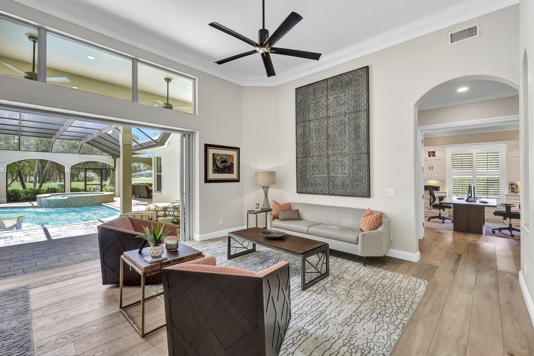 4624 Pond Apple Dr N, Naples, FL 34119