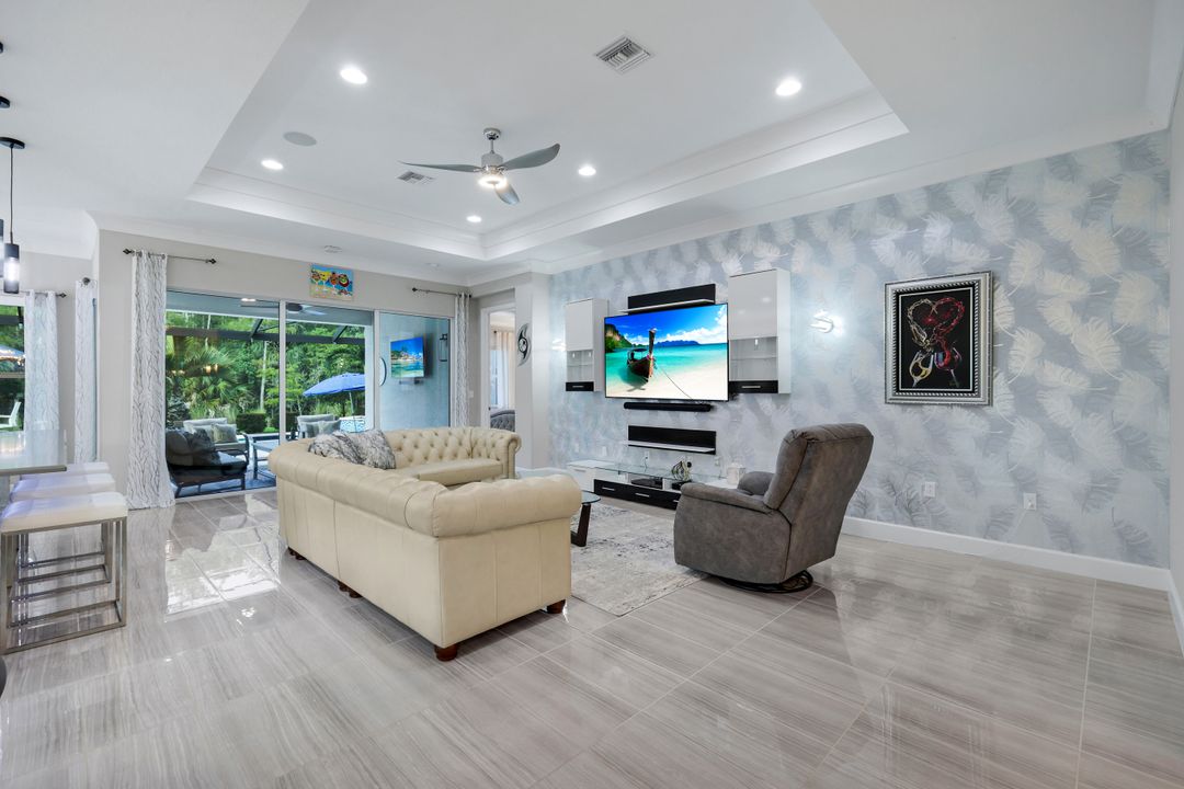 28560 Twain Dr, Bonita Springs, FL 34135
