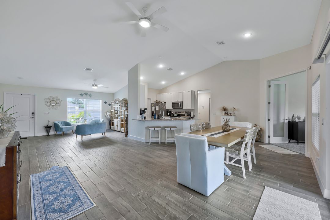 2922 20th St SW, Lehigh Acres, FL 33976