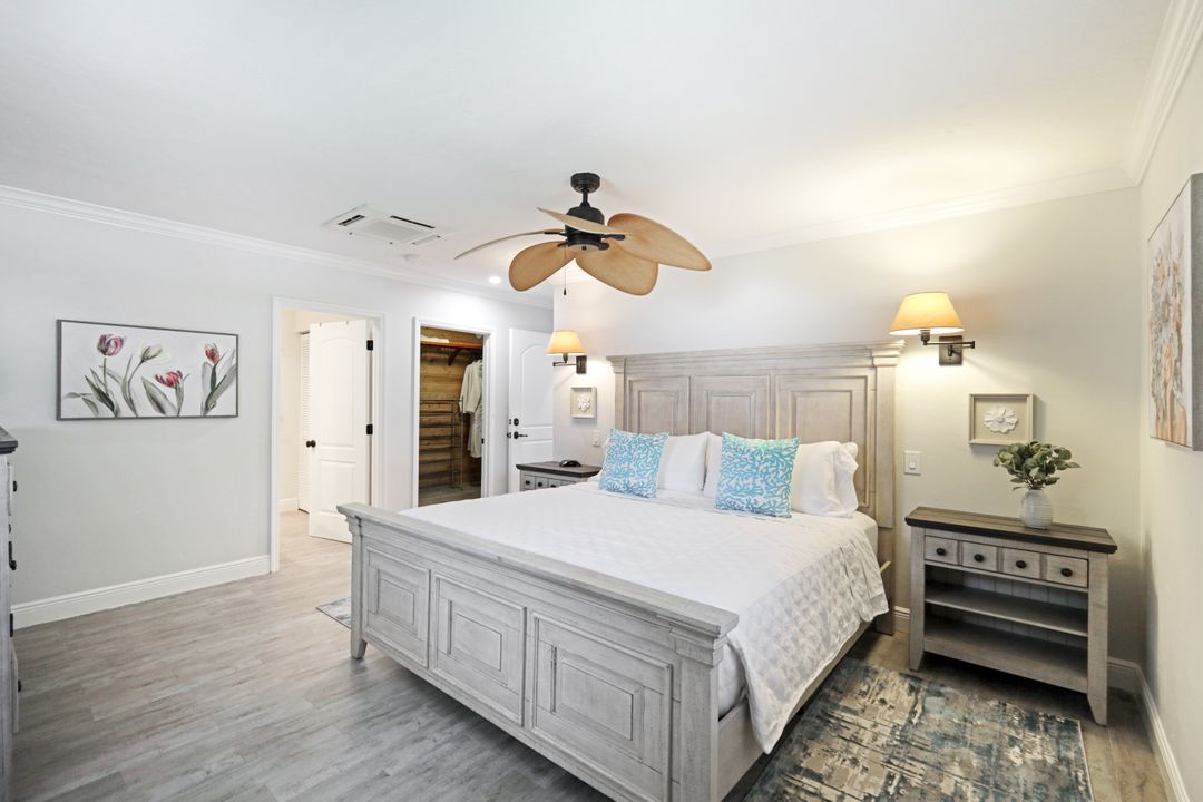 832 97th Ave N, Naples, FL 34108