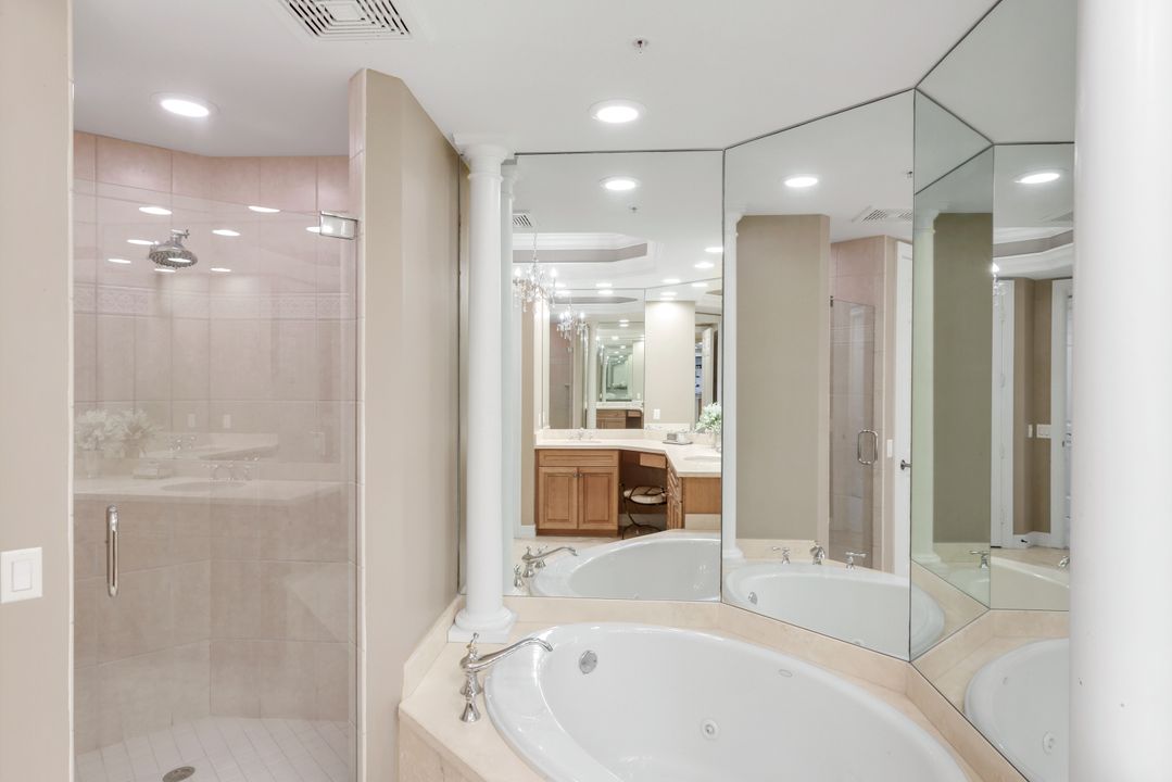 295 Grande Way #T03, Naples, FL 34110