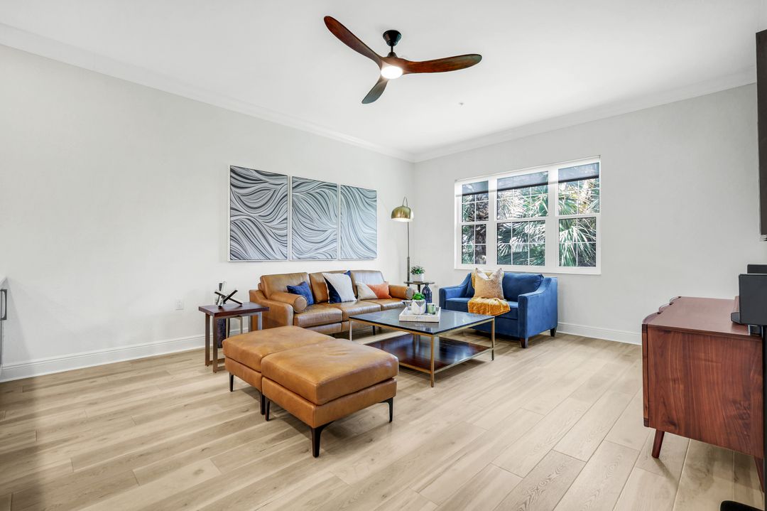 9242 Tesoro Ln #203, Naples, FL 34114