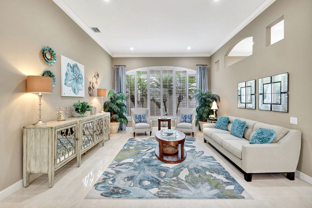 1282 Via Portofino, Naples, FL 34108