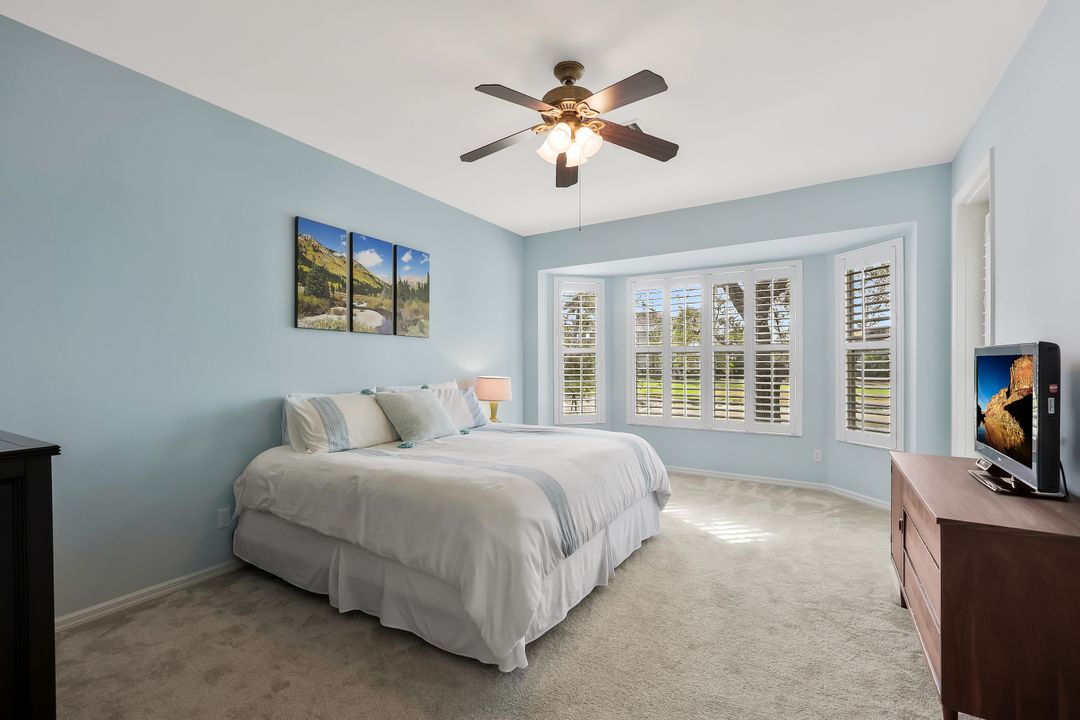 8301 Laurel Lakes Way, Naples, FL 34119