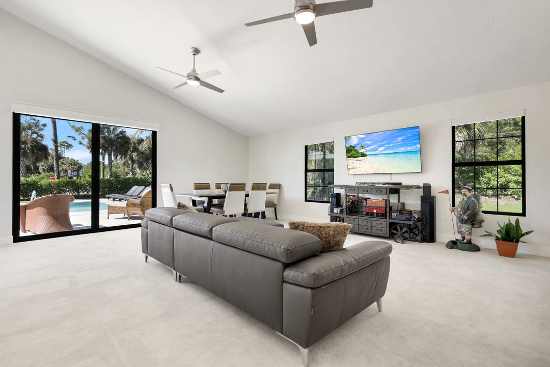 5630 Copper Leaf Ln, Naples, FL 34116