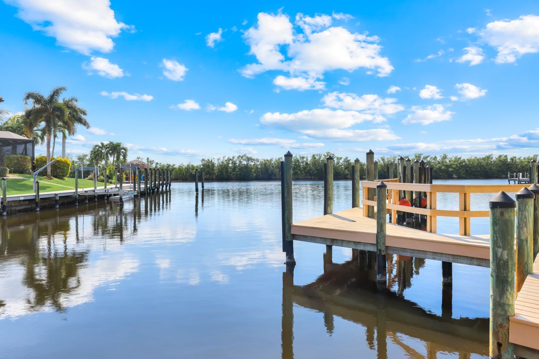 5858 Harbour Preserve Cir, Cape Coral, FL 33914