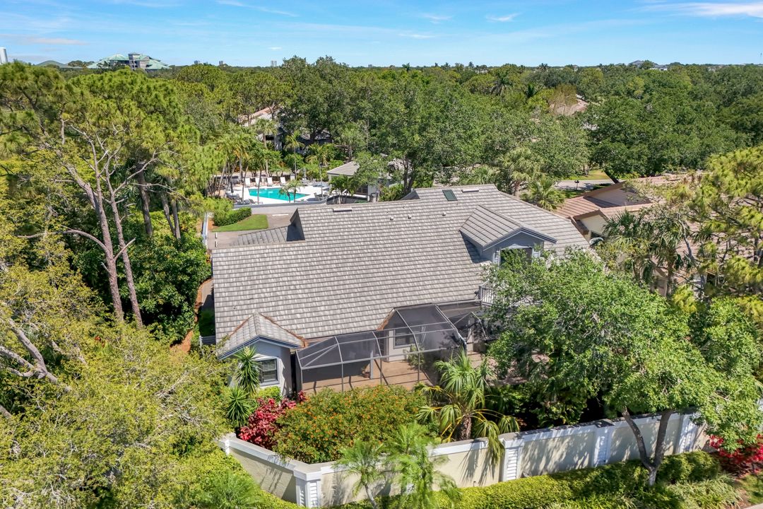 27181 Kindlewood Ln, Bonita Springs, FL 34134