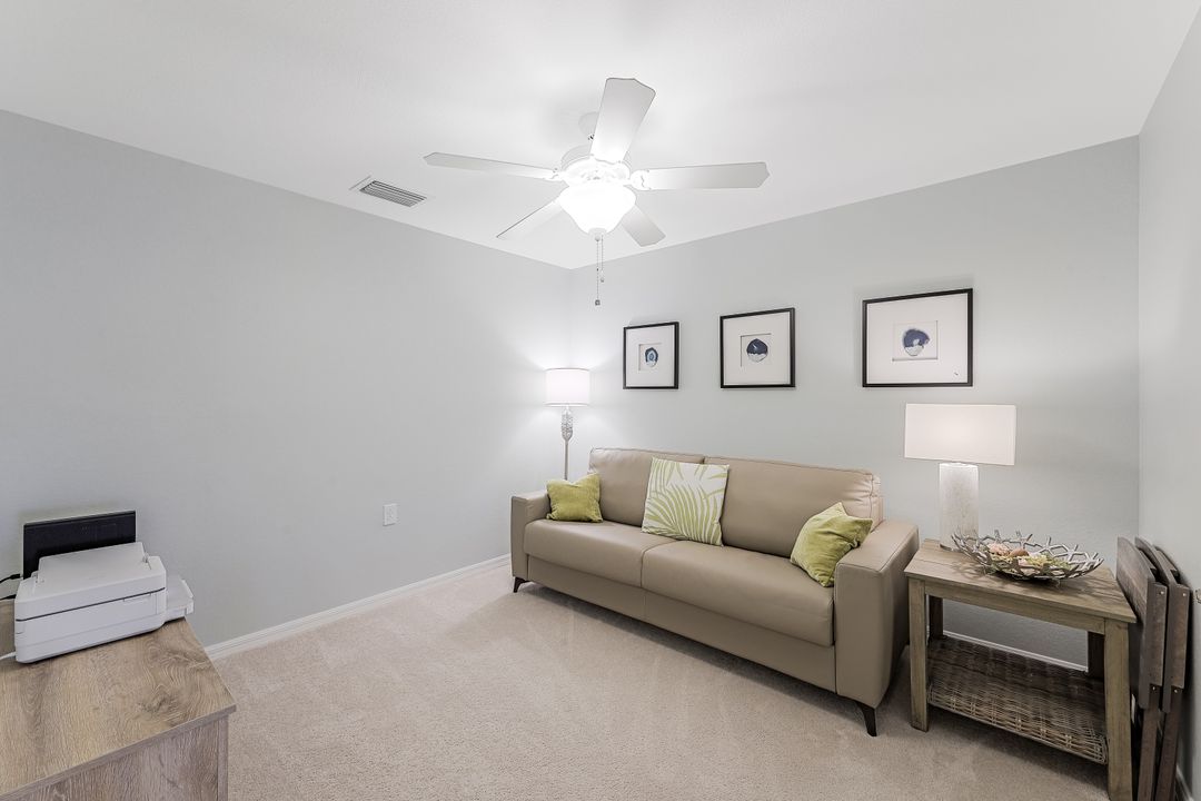 9828 Venezia Cir #1124, Naples, FL 34113