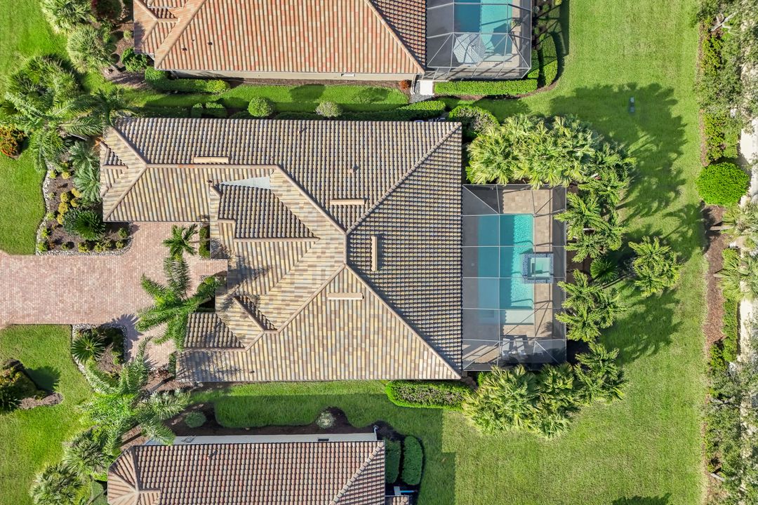 9314 Quarry Dr, Naples, FL 34120