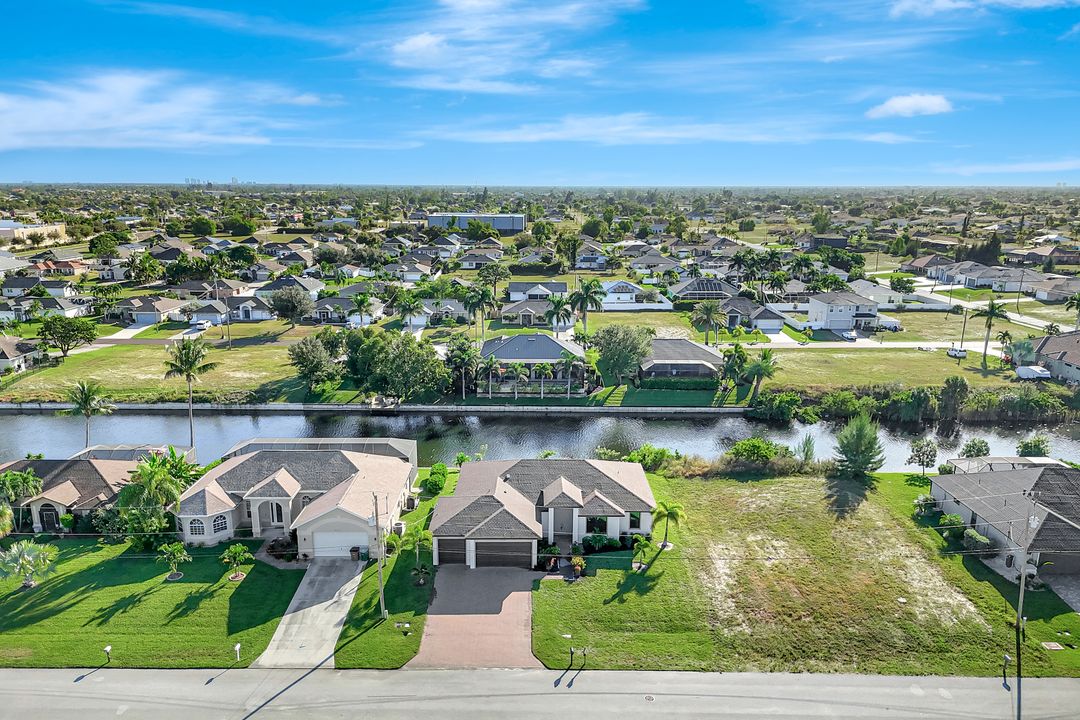 2721 SW 11th Ave, Cape Coral, FL 33914
