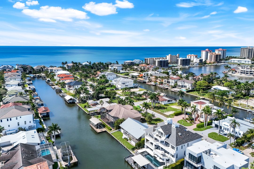260 Channel Dr, Naples, FL 34108