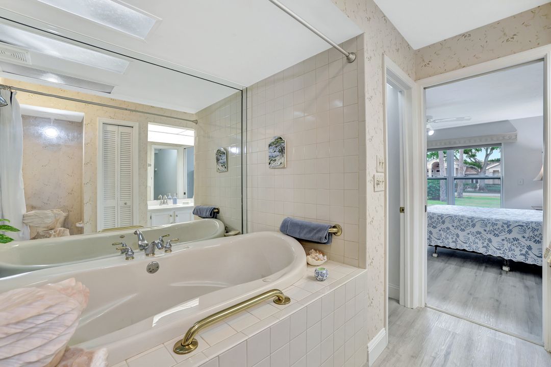 2350 W Crown Pointe Blvd #F131, Naples, FL 34112