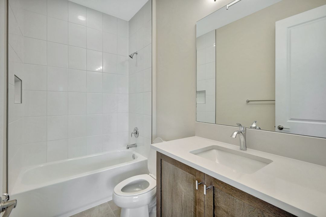 12667 Caballo Ct, Estero, FL 33928