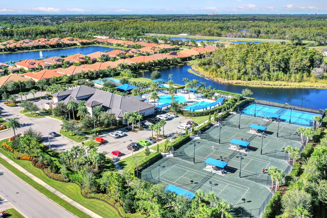 11773 Meadowrun Cir, Fort Myers, FL 33913