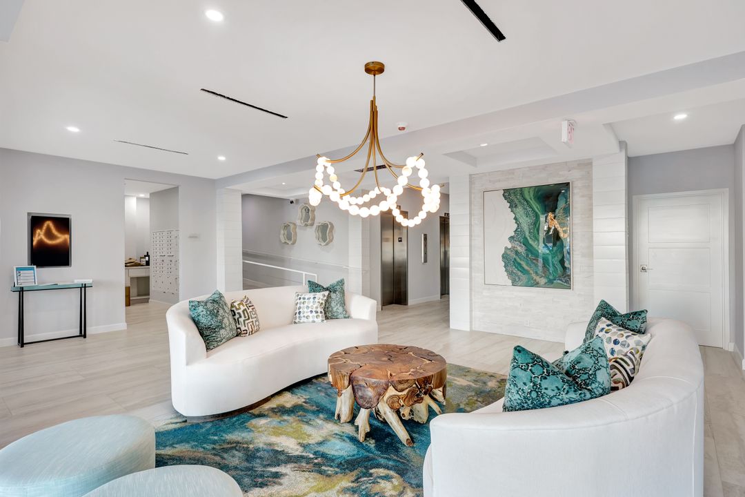 1 Bluebill Ave #503, Naples, FL 34108