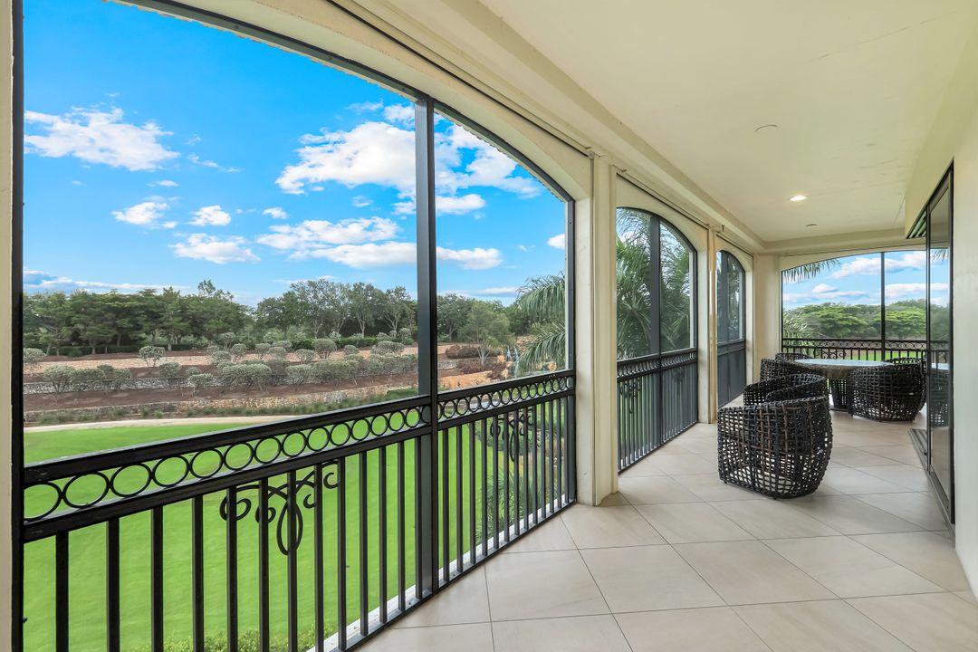 16452 Carrara Way #301, Naples, FL 34110