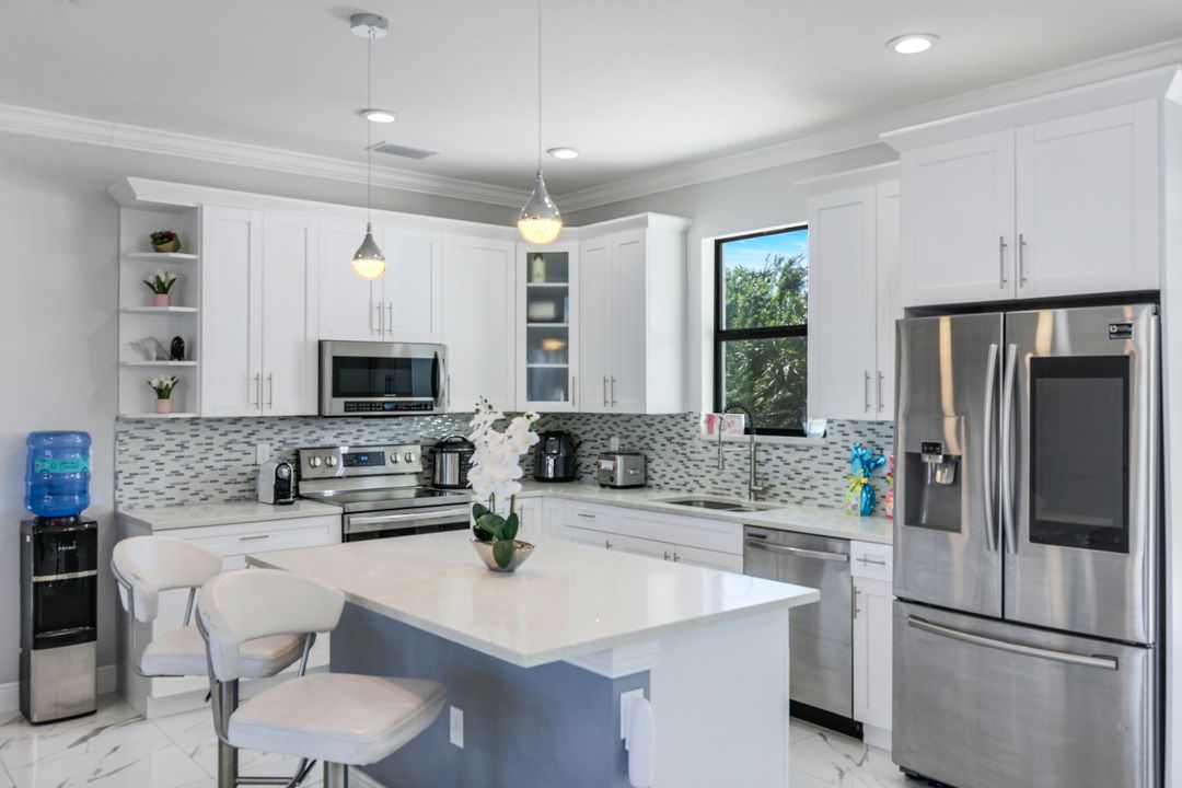 3460 20th Ave NE, Naples, FL 34120