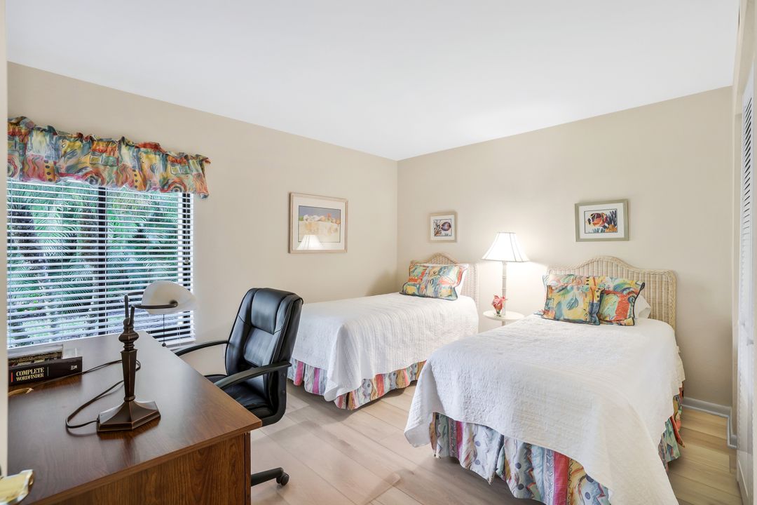 1111 Wildwood Ln, Naples, FL 34105