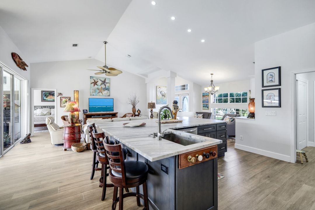 4913 SW 11th Ave, Cape Coral, FL 33914