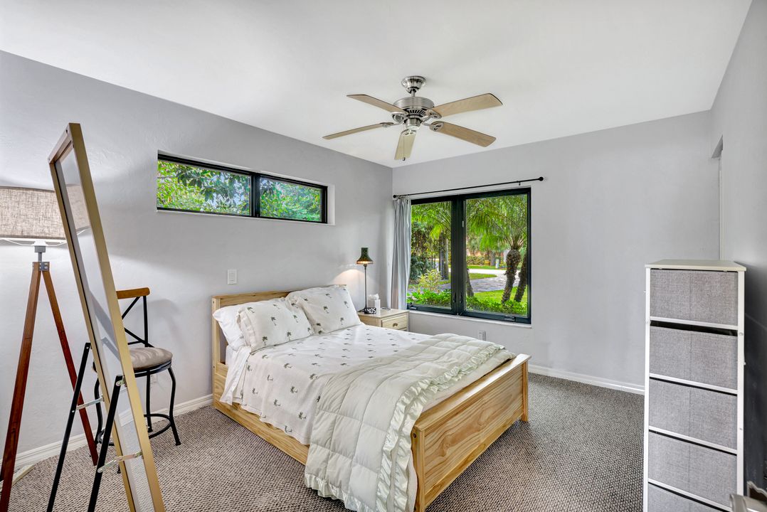 36 Cajeput Dr, Naples, FL 34108