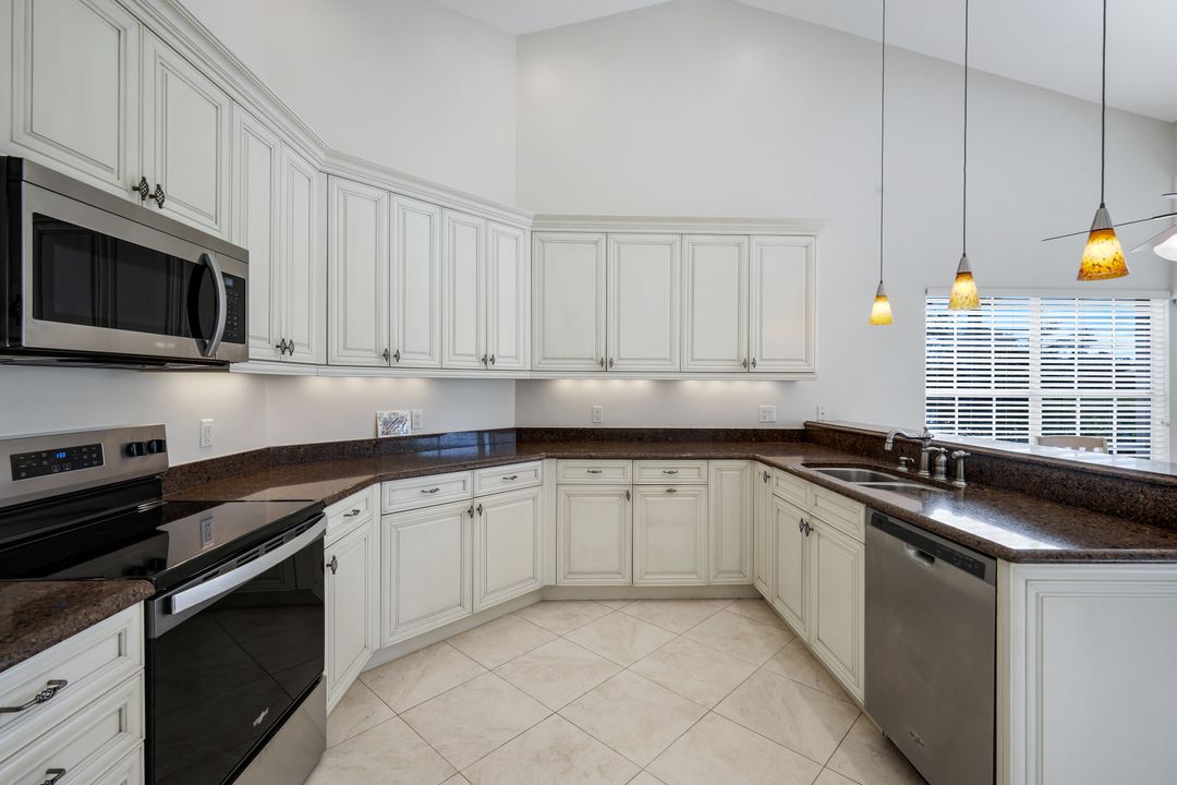 20110 Golden Panther Dr #4, Estero, FL 33928