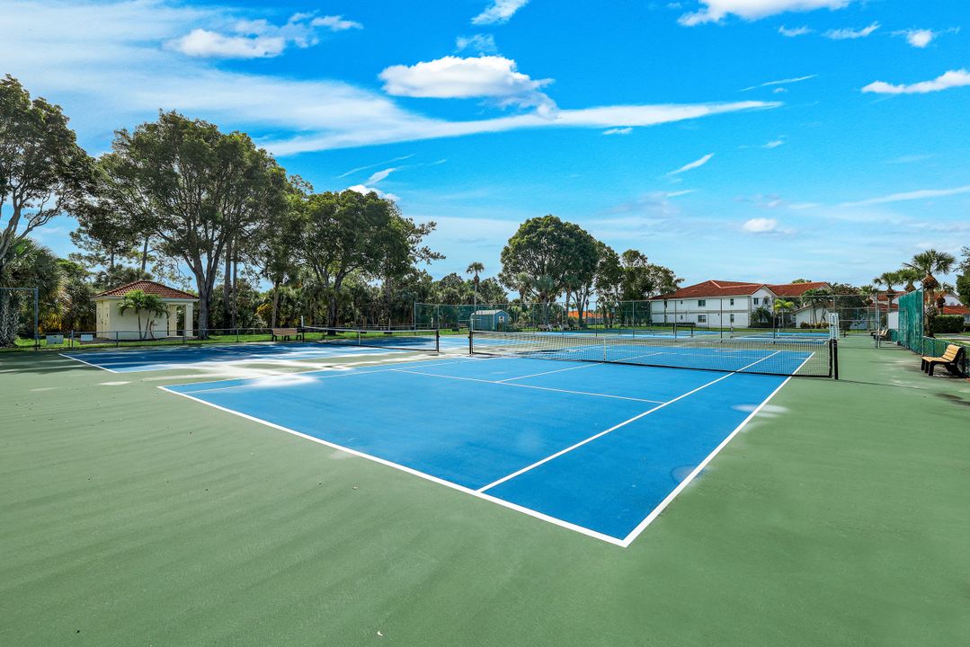 228 Belina Dr #606, Naples, FL 34104