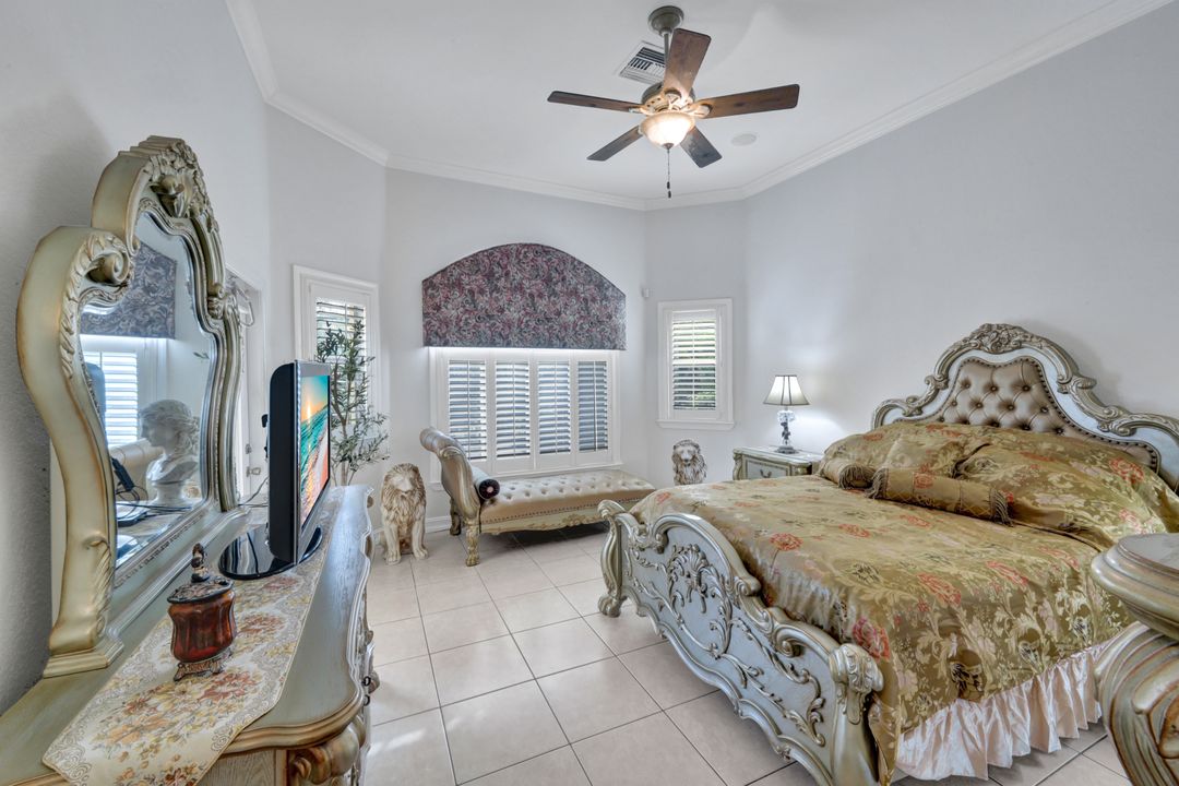 2001 NE 15th Ave, Cape Coral, FL 33909