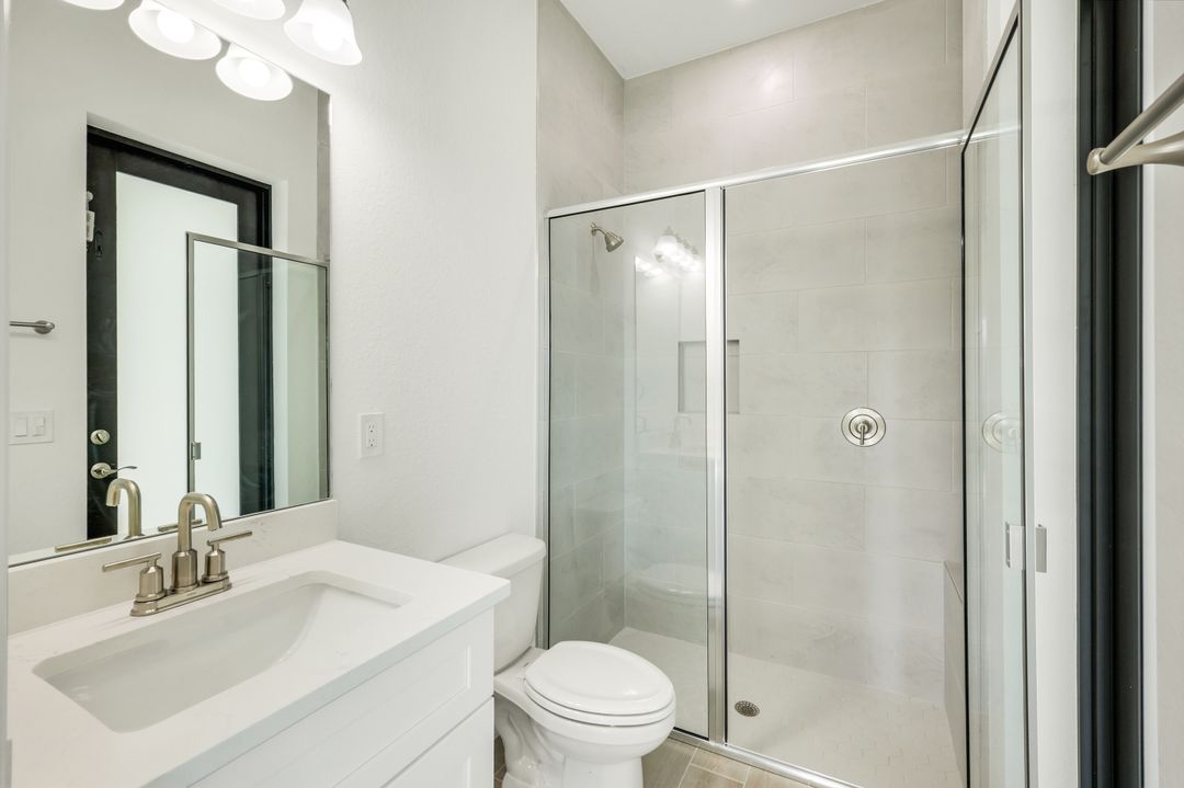 4817 Pelican Blvd, Cape Coral, FL 33914