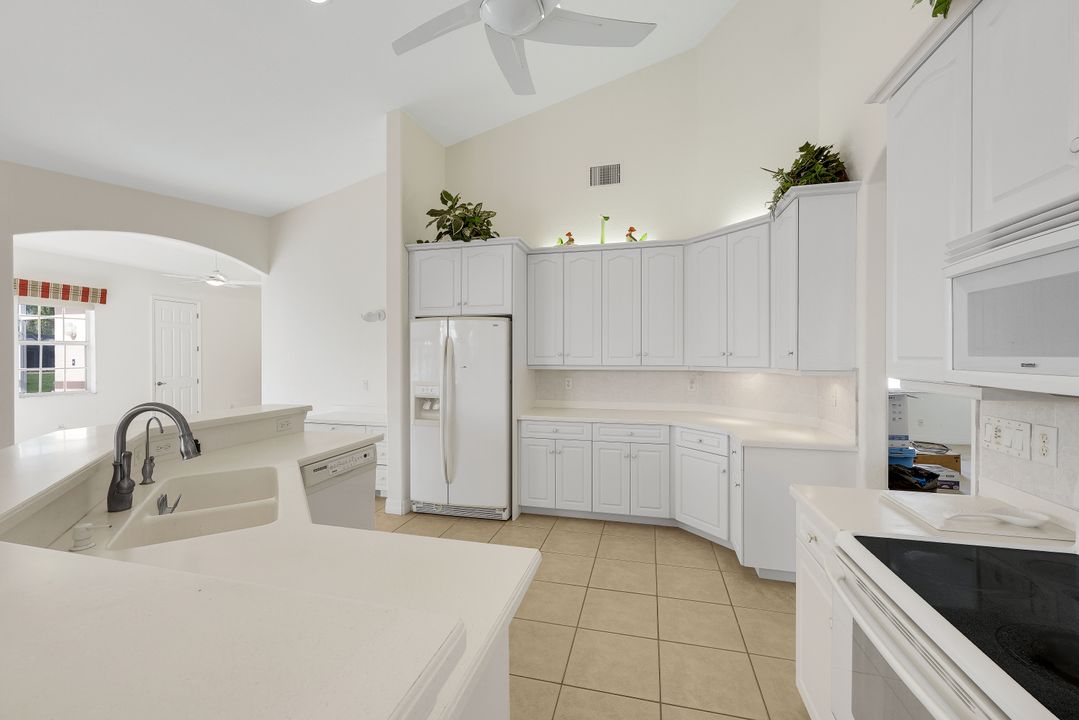 1632 Savona Pkwy, Cape Coral, FL 33904