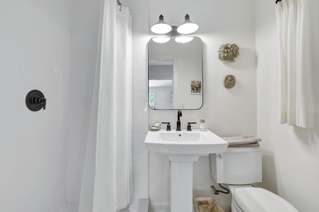 10810 Goodwin St, Bonita Springs, FL 34135