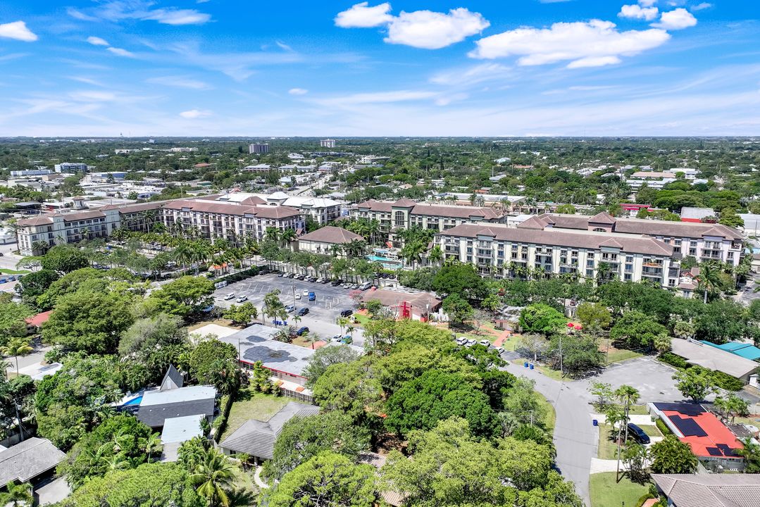 2631 NE 14th Ave #200, Wilton Manors, FL 33334
