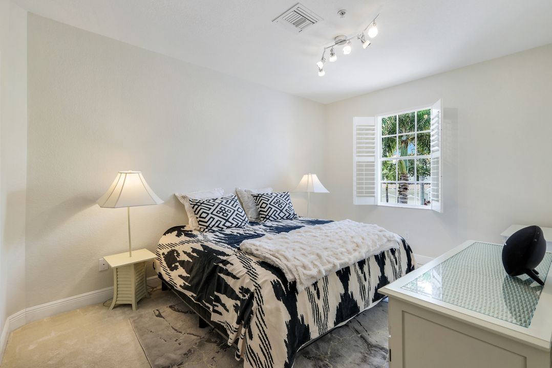 12858 Carrington Cir #201, Naples, FL 34105